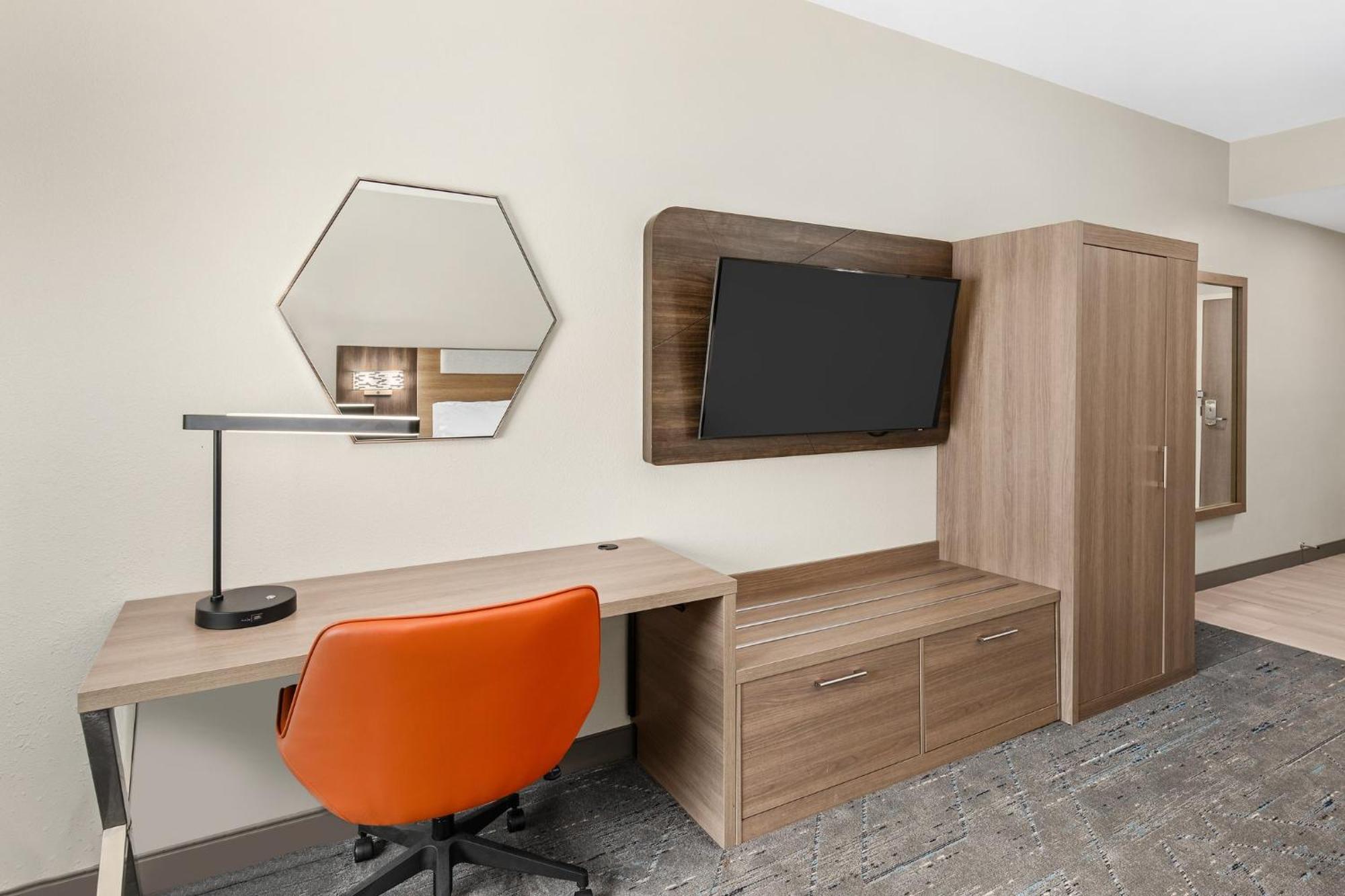 Holiday Inn Express Hurricane Mills Waverly By Ihg Екстериор снимка