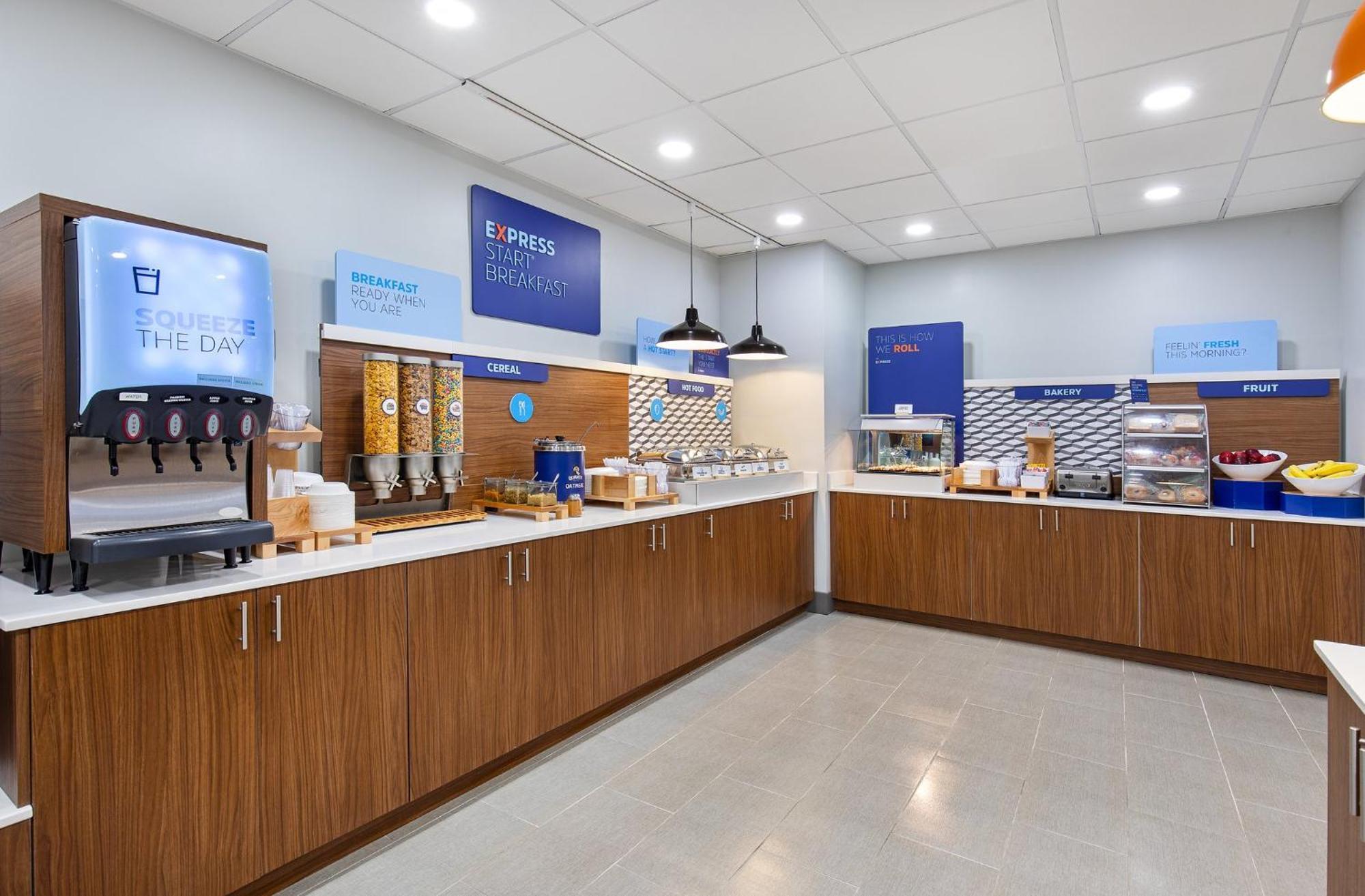 Holiday Inn Express Hurricane Mills Waverly By Ihg Екстериор снимка