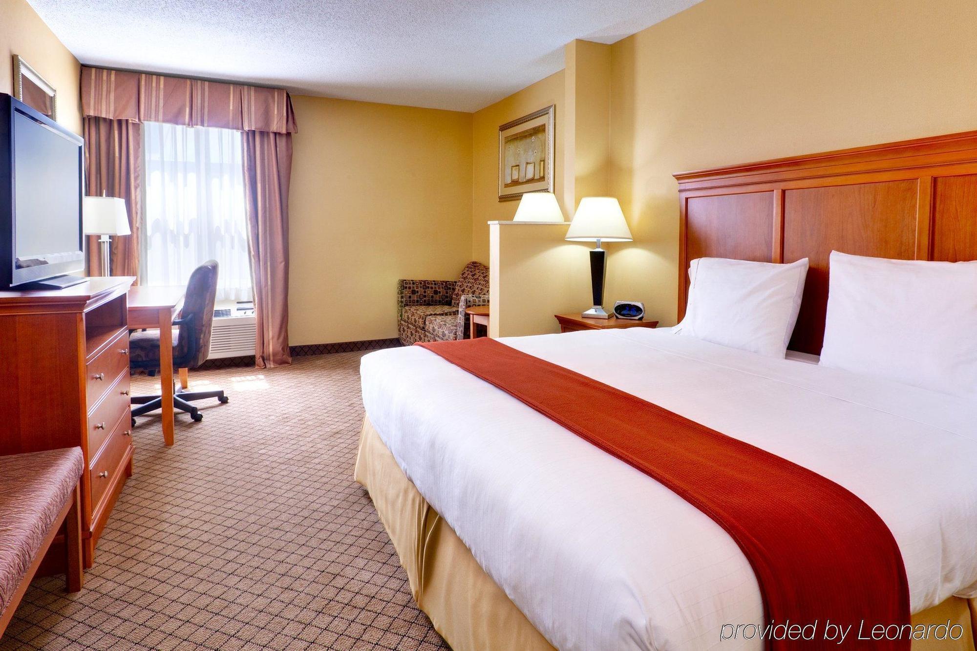 Holiday Inn Express Hurricane Mills Waverly By Ihg Стая снимка