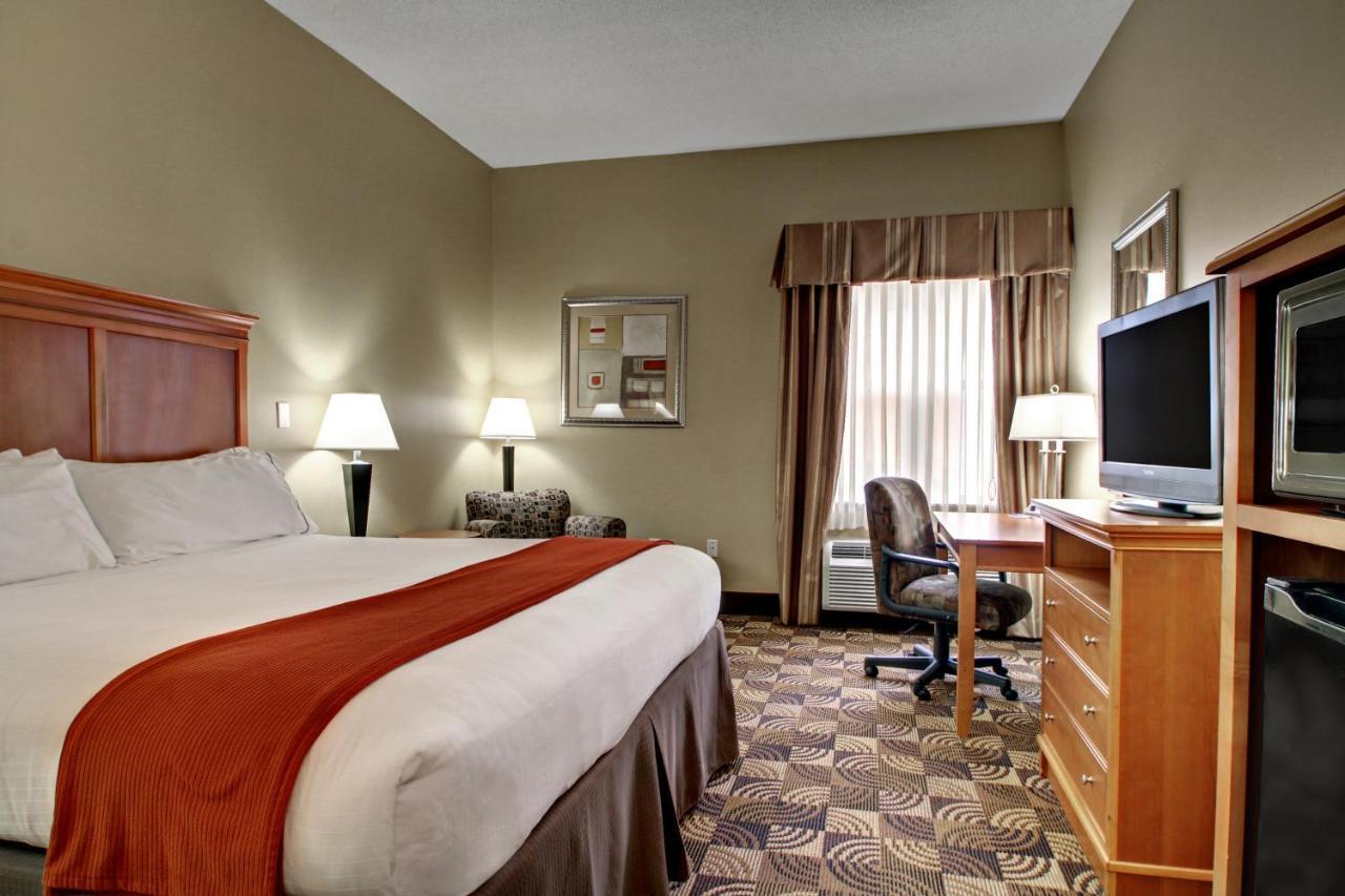 Holiday Inn Express Hurricane Mills Waverly By Ihg Екстериор снимка