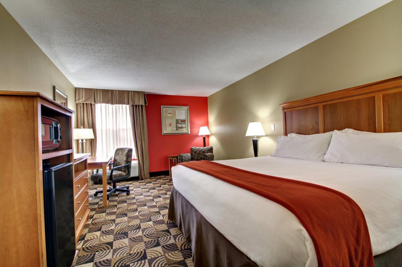 Holiday Inn Express Hurricane Mills Waverly By Ihg Екстериор снимка